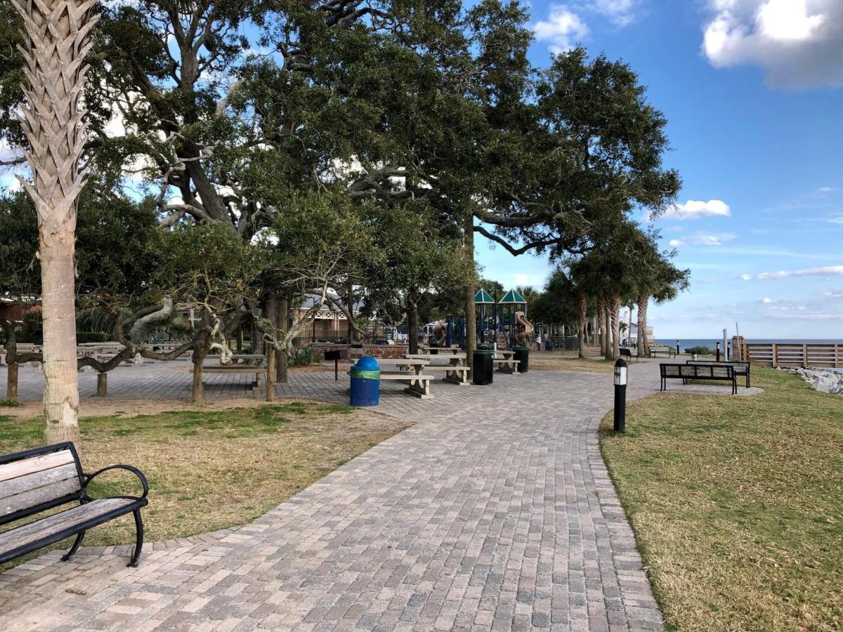 Salty Breeze At Demere Landing Unit 168 - Salt Air Dr Villa St. Simons Island Exterior photo